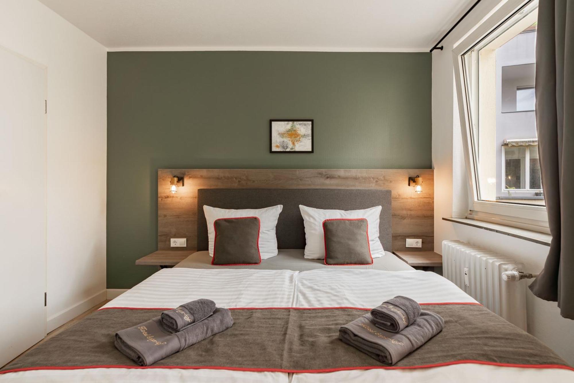 Отель Enger Hof 3*